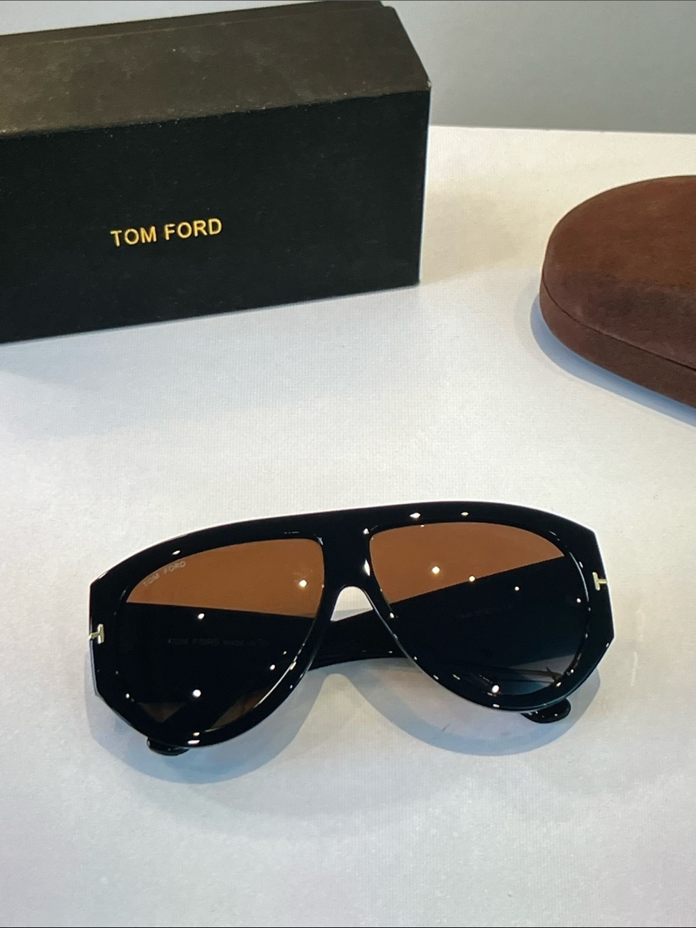 Tom Ford Glossy Black Sunglasses with Brown Lenses - Picture 4 of 8